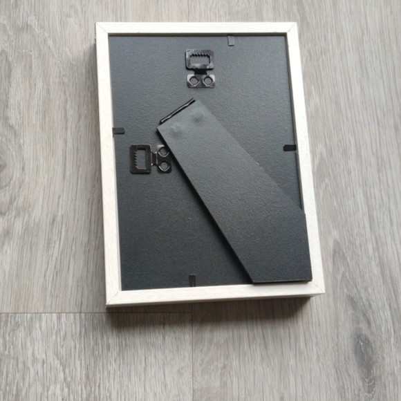 NIB Picture Frame Set - Picture 4 of 5